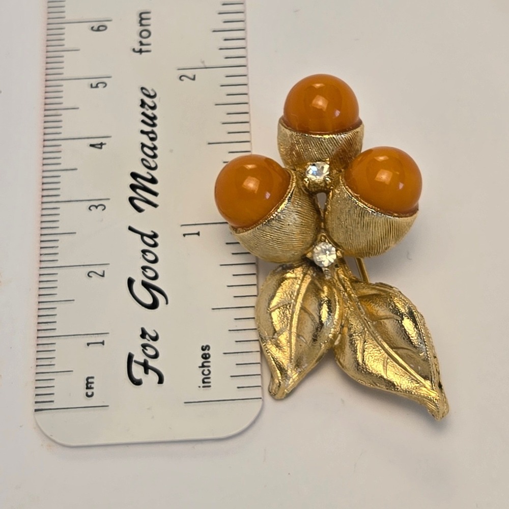 Brooch Gold Amber Excellent Vintage Acorn Berry Leaf Rhinestone - Picture 3 of 4